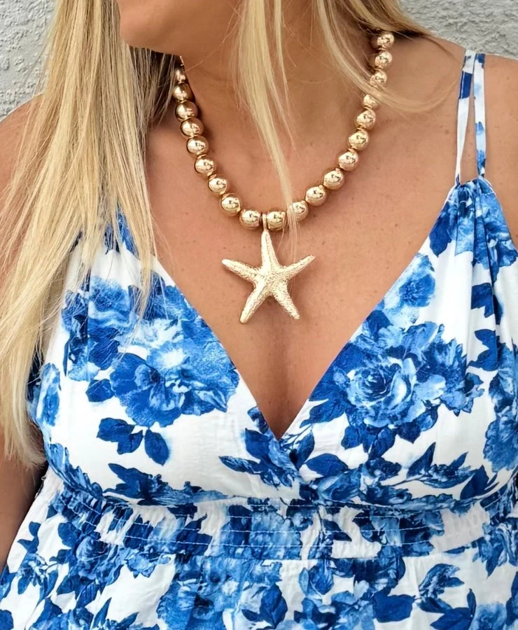 Hammered Starfish Necklace With Earrings - Image 3