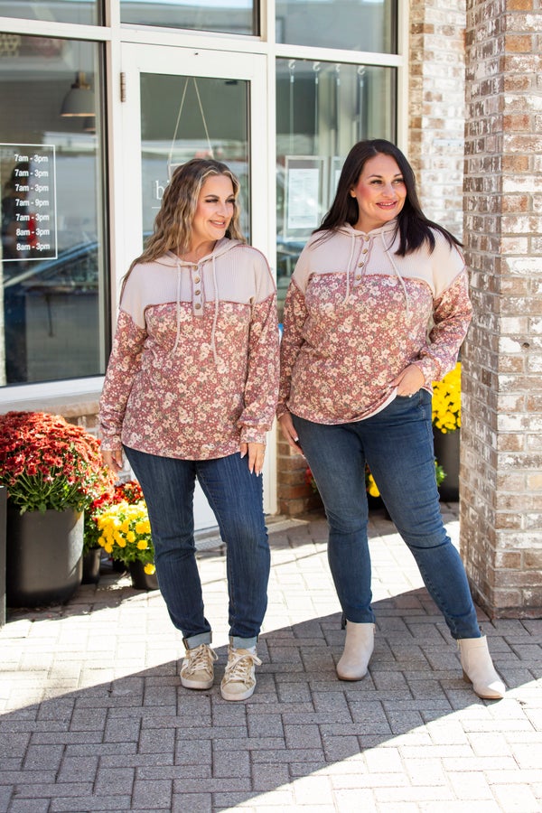 Warmer Times Floral Top - Image 5